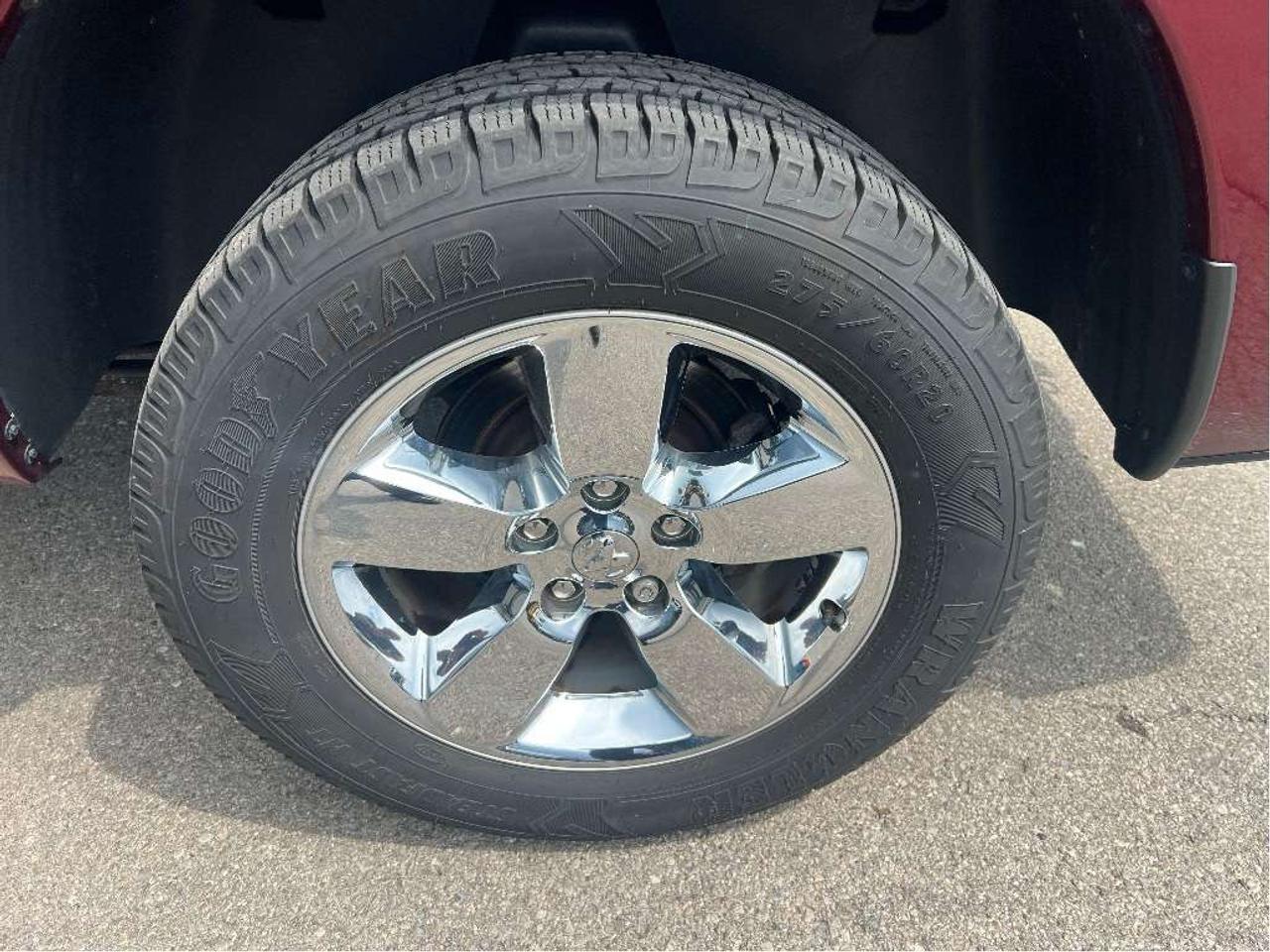 2019 RAM 1500 SXT Quad 4x4 V6 *CHROME APPEARANCE *3.55 AXLE Photo