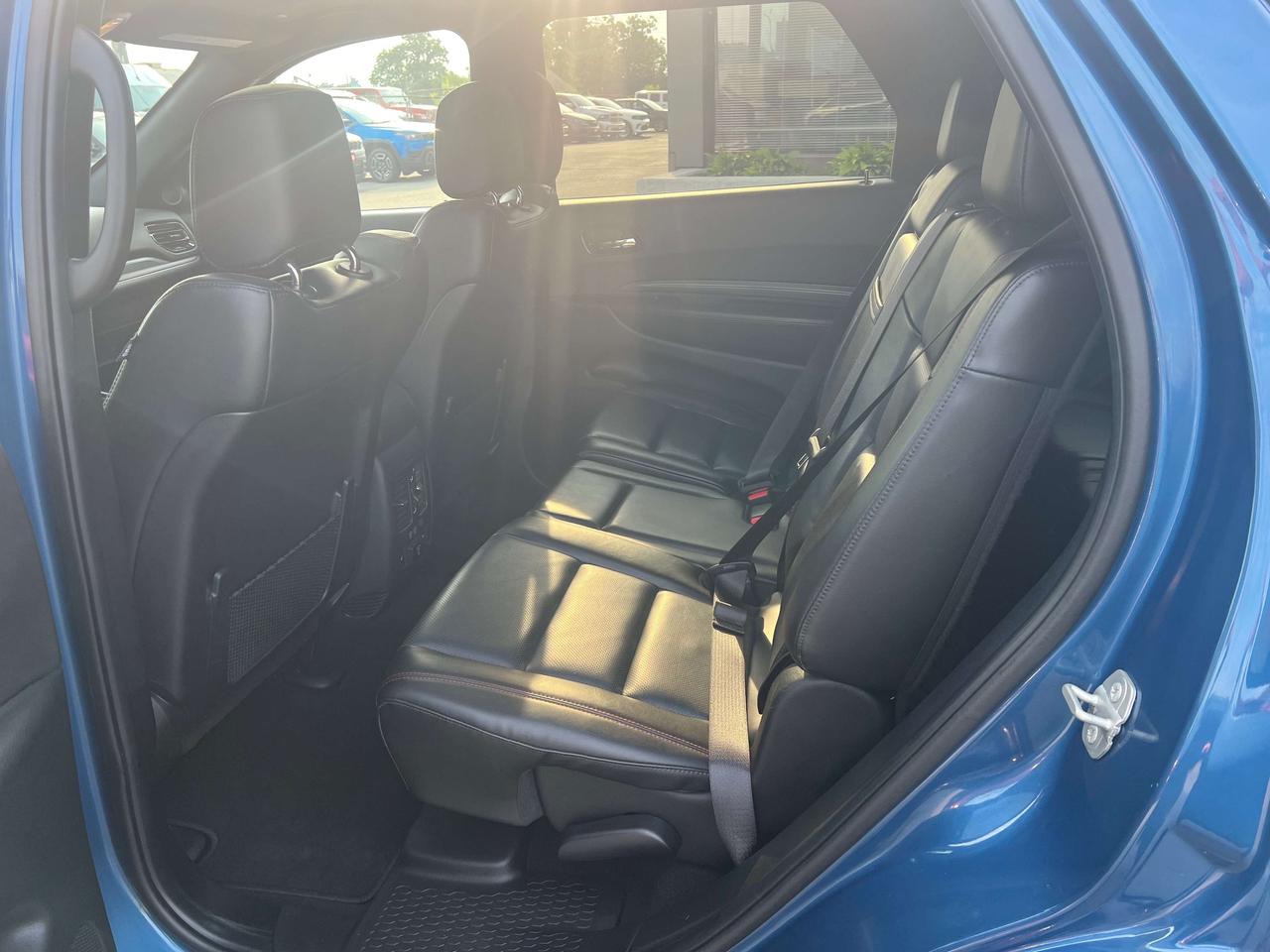 2023 Dodge Durango RT AWD V8 *SUN *LTHR *STRIPES *NAVI *TOW *BLACKTOP Photo