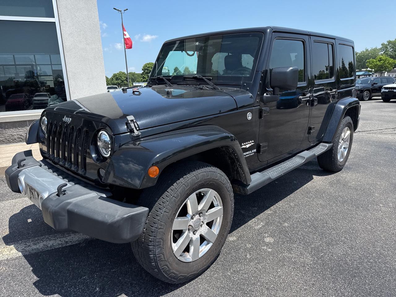 2015 Jeep WRANGLER UNLIMITED Sahara Photo0