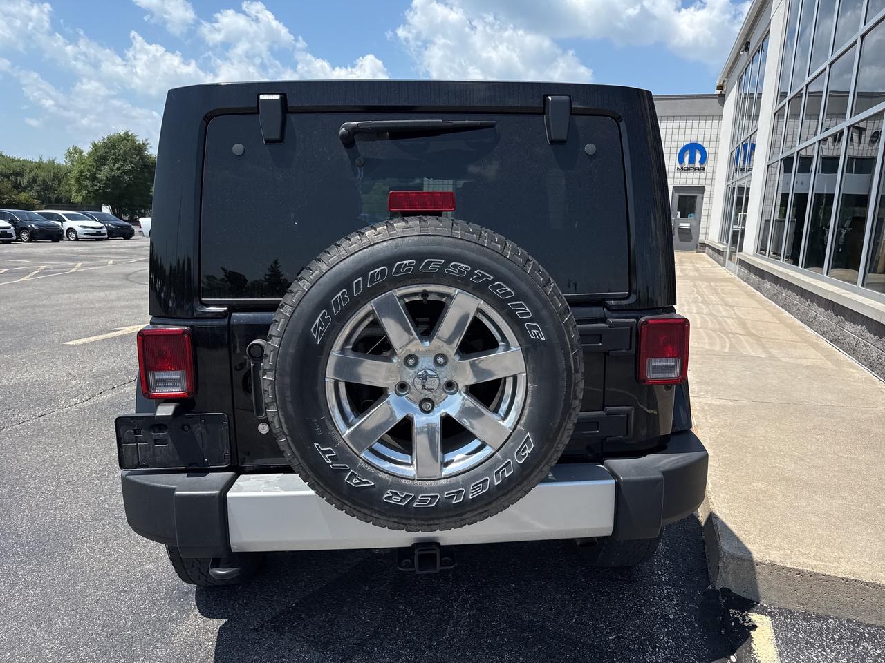 2015 Jeep WRANGLER UNLIMITED Sahara Photo