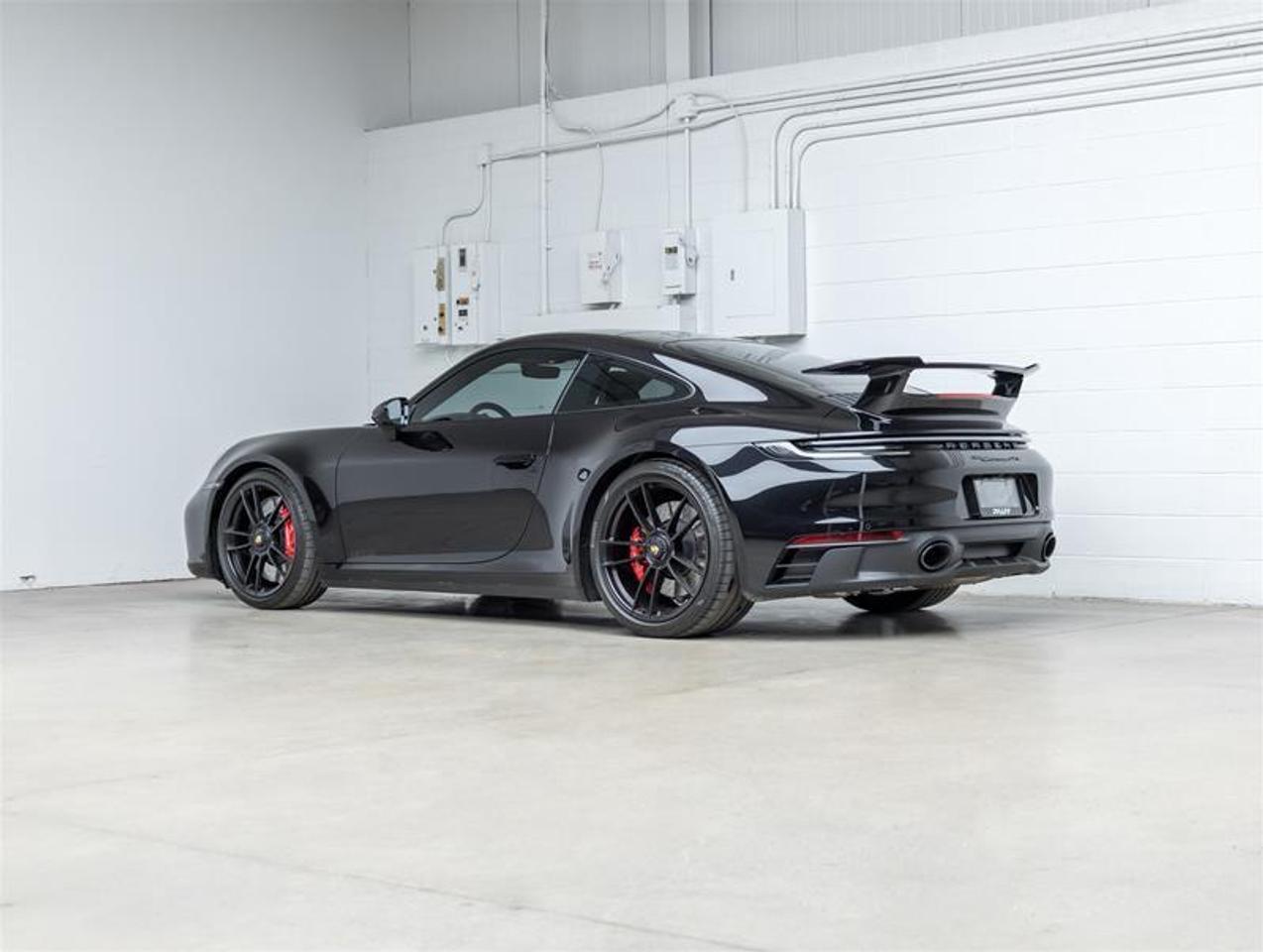 2024 Porsche 911  Photo