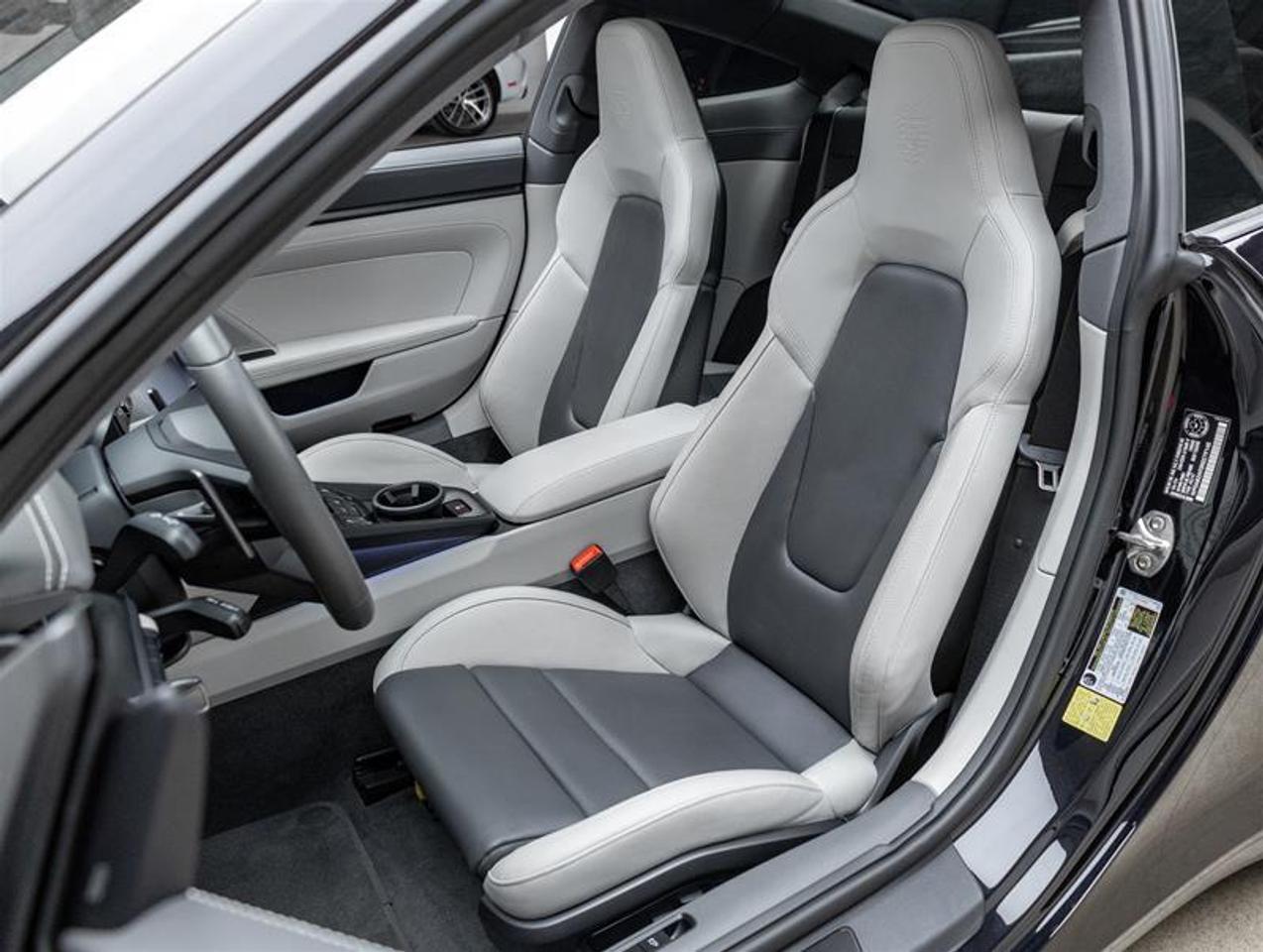 2024 Porsche 911  Photo