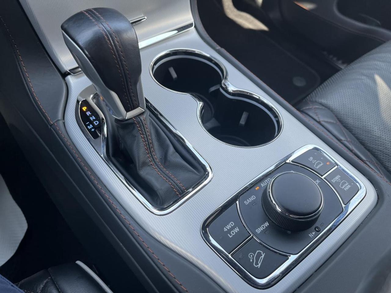 2020 Jeep Grand Cherokee Summit 4x4 Photo