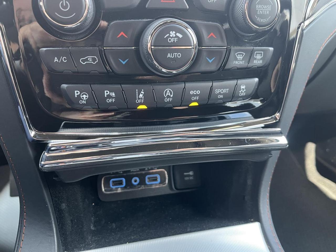 2020 Jeep Grand Cherokee Summit 4x4 Photo