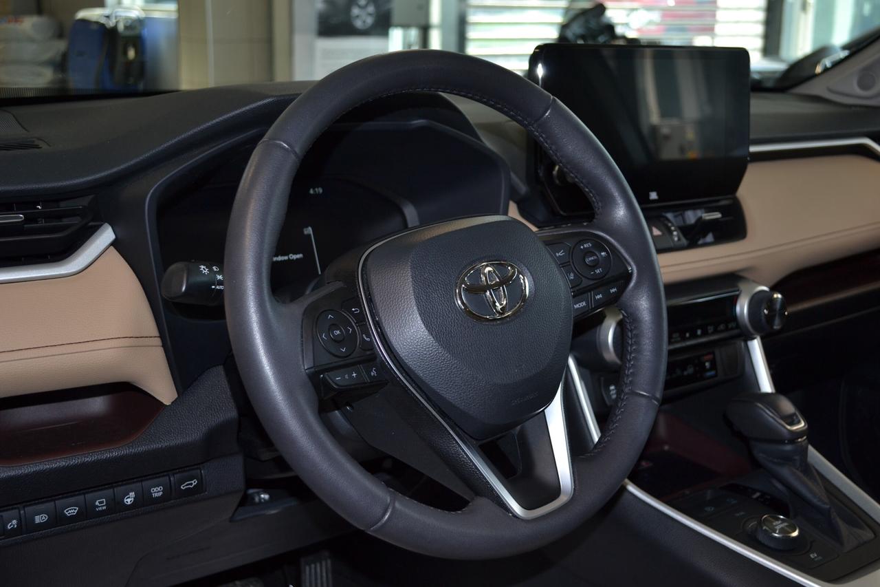 2023 Toyota RAV4 Hybrid Limited Photo