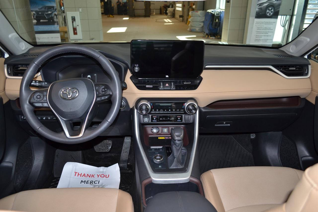 2023 Toyota RAV4 Hybrid Limited Photo