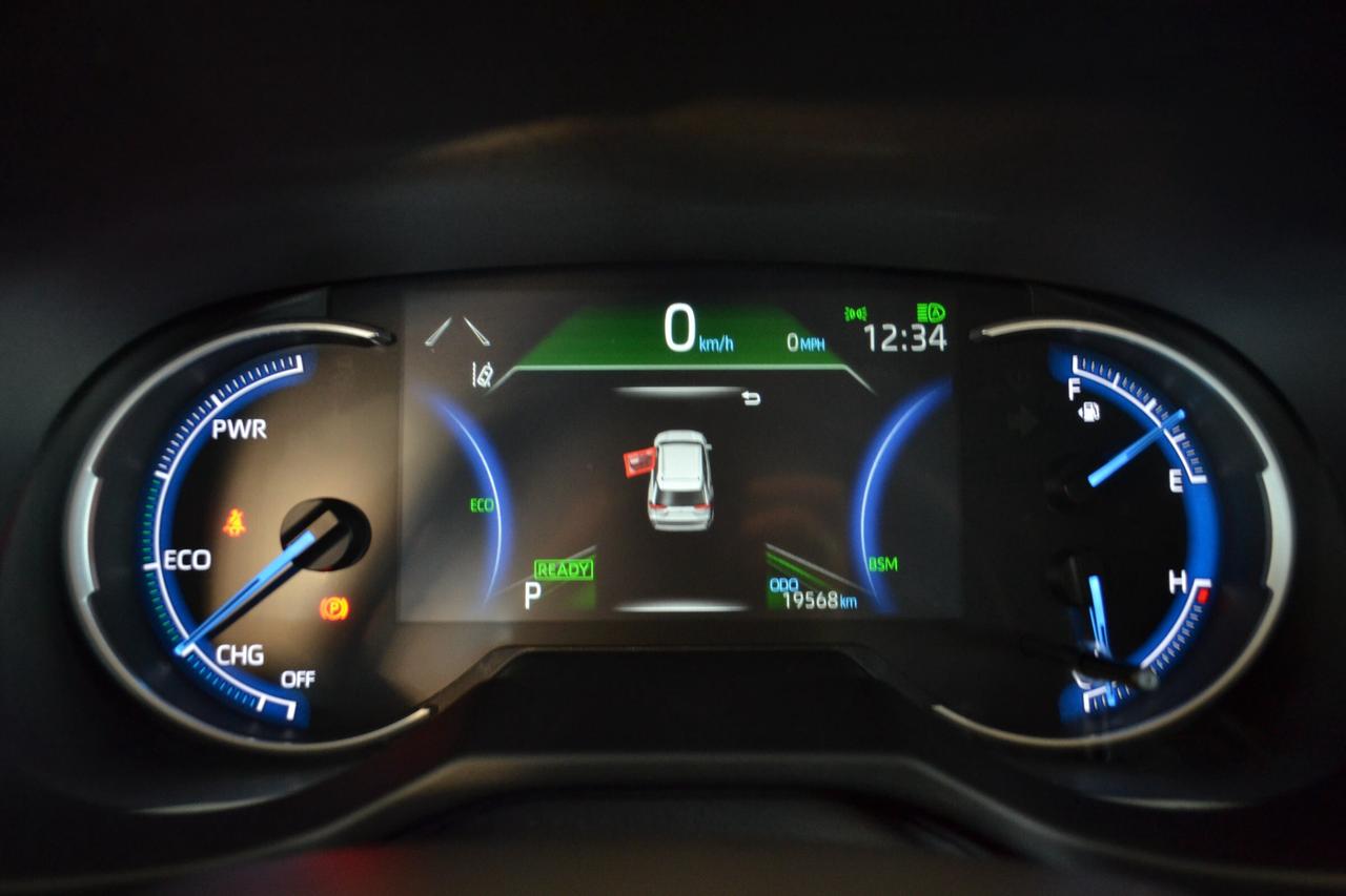 2025 Toyota RAV4 Hybrid XLE Photo