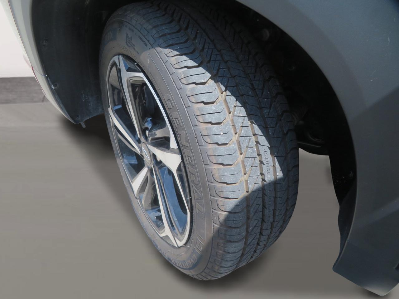 2022 Chevrolet TrailBlazer AWD 4dr RS Photo