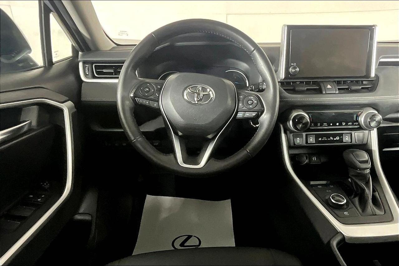 2024 Toyota RAV4 Hybrid XLE AWD Photo4