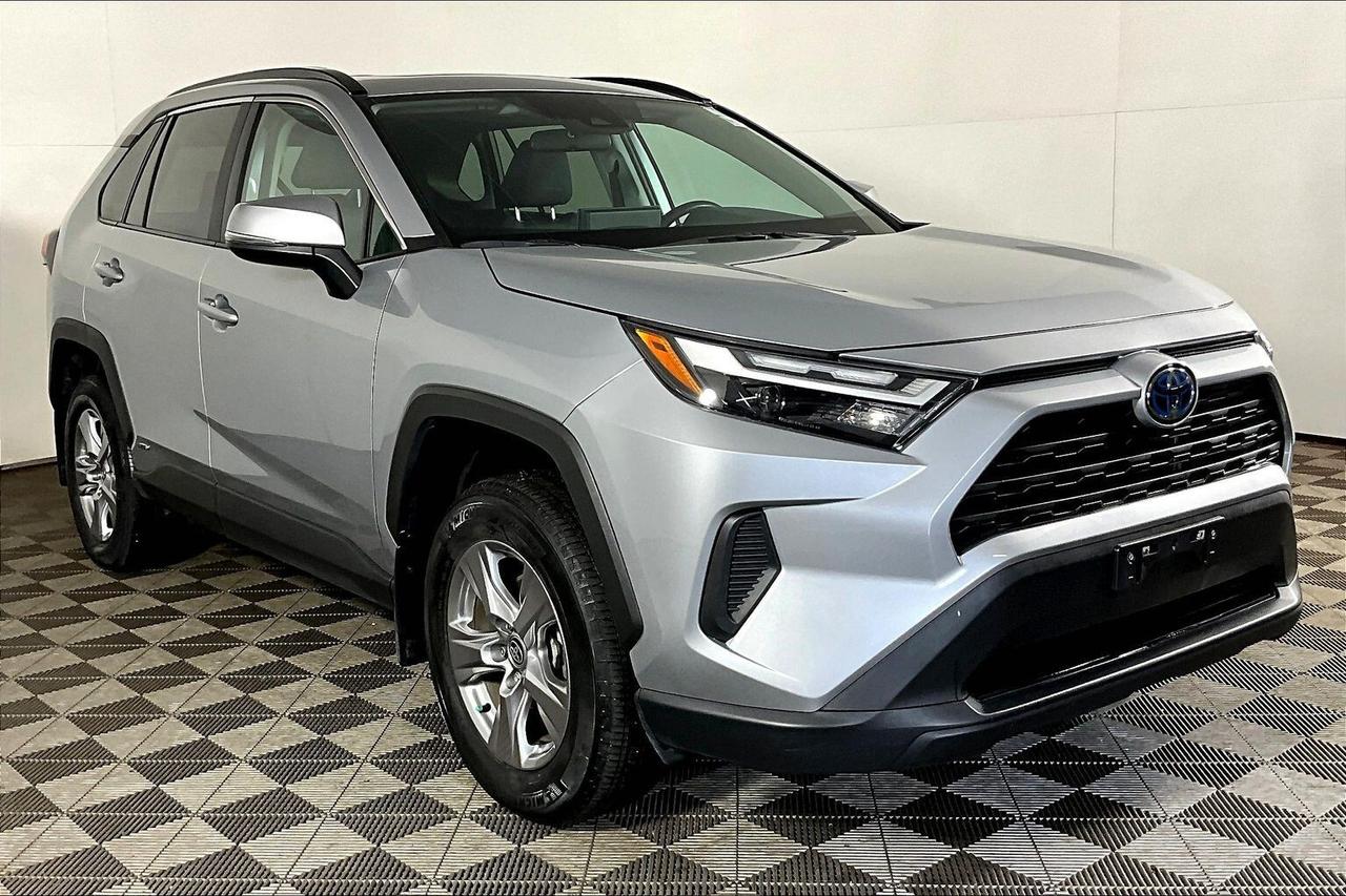 2024 Toyota RAV4 Hybrid XLE AWD Photo