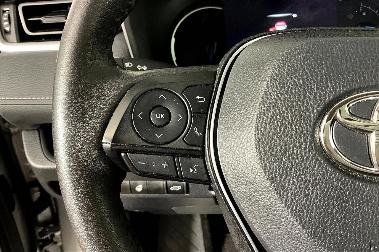 2024 Toyota RAV4 Hybrid XLE AWD Photo