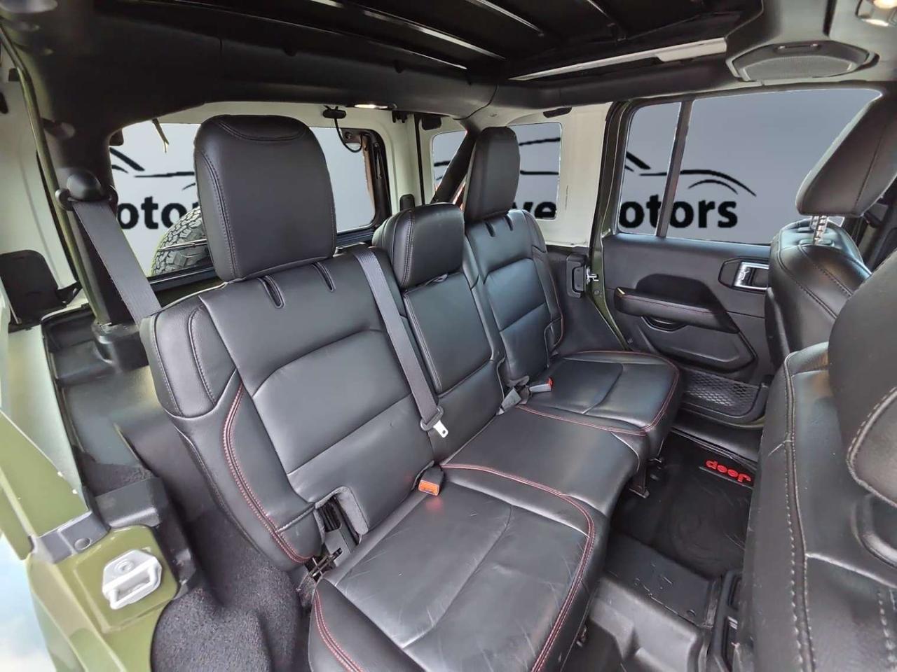 2021 Jeep Wrangler Unlimited Rubicon 4x4 * NO ACCIDENTS / SKY ONE-TOUCH POWER TOP Photo