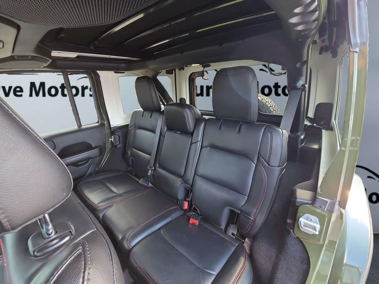 2021 Jeep Wrangler Unlimited Rubicon 4x4 * NO ACCIDENTS / SKY ONE-TOUCH POWER TOP Photo