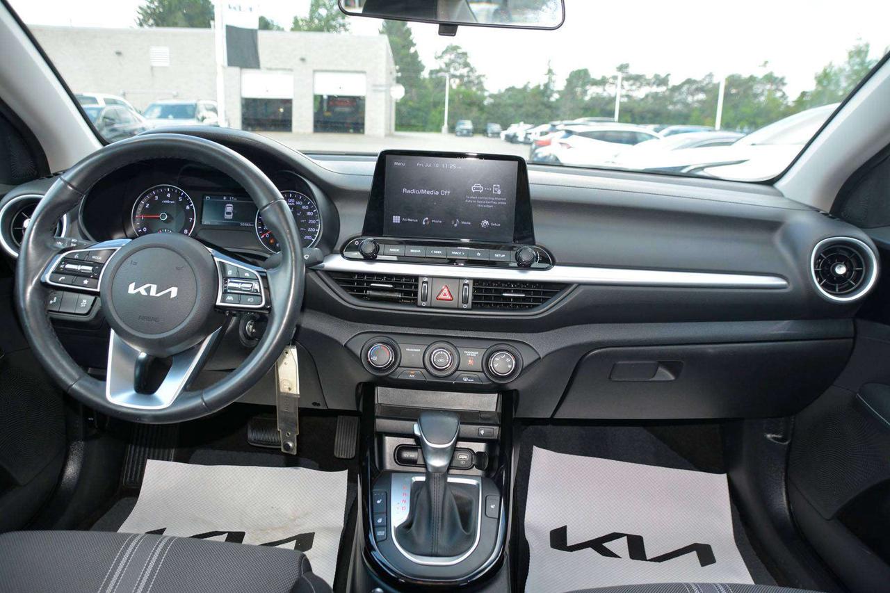 2023 Kia Forte EX+ Photo3