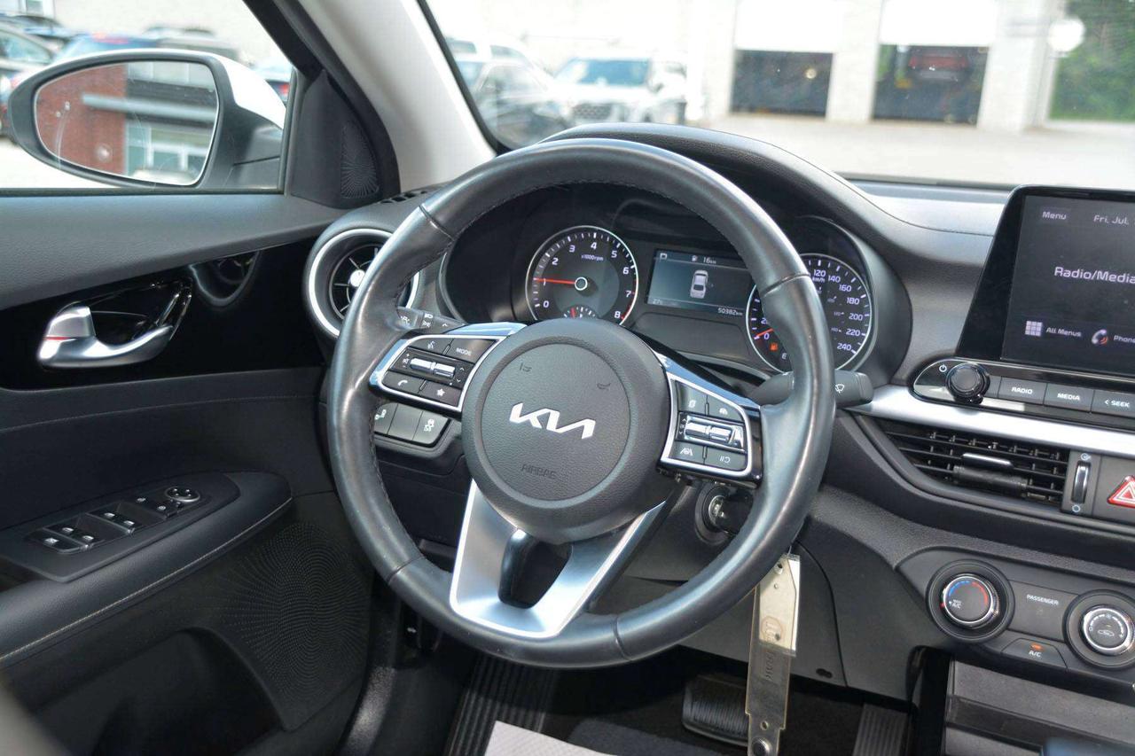 2023 Kia Forte EX+ Photo