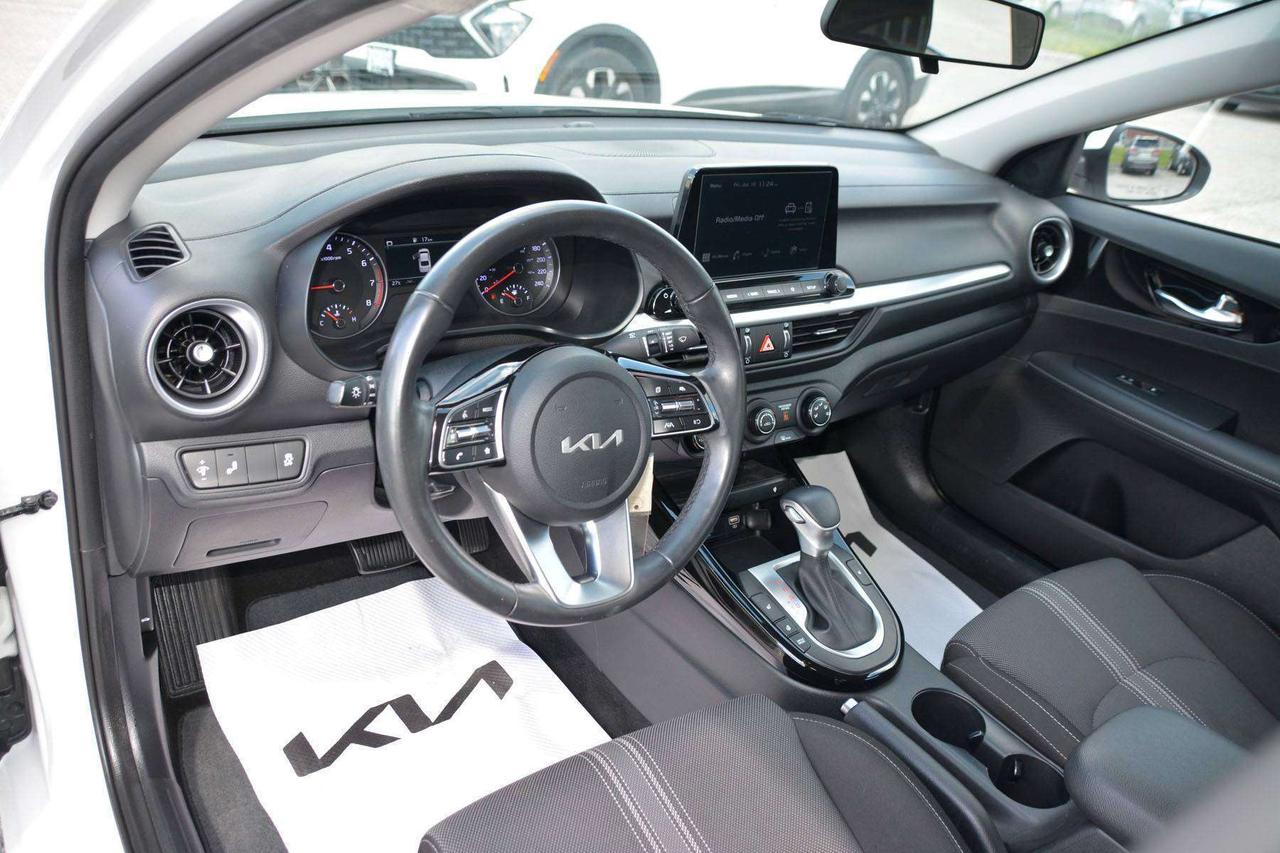 2023 Kia Forte EX+ Photo