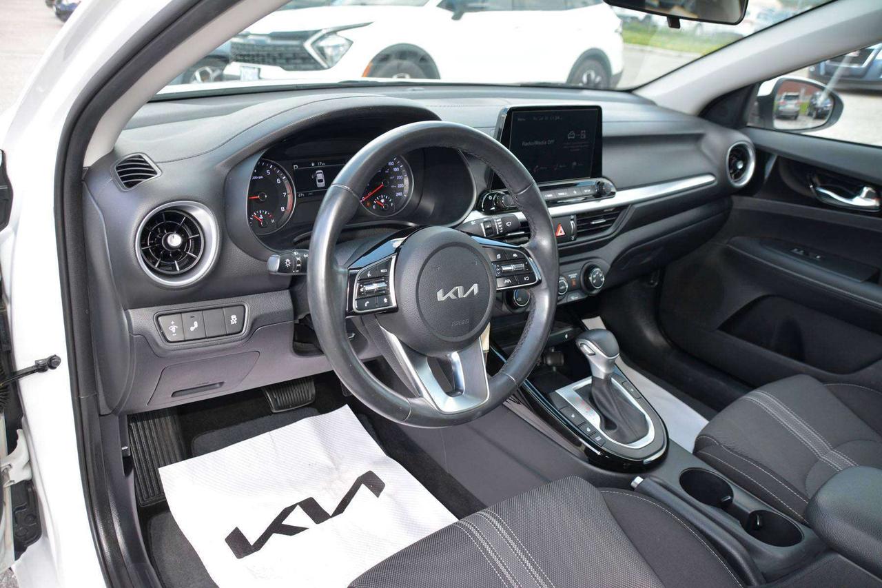 2023 Kia Forte EX+ Photo