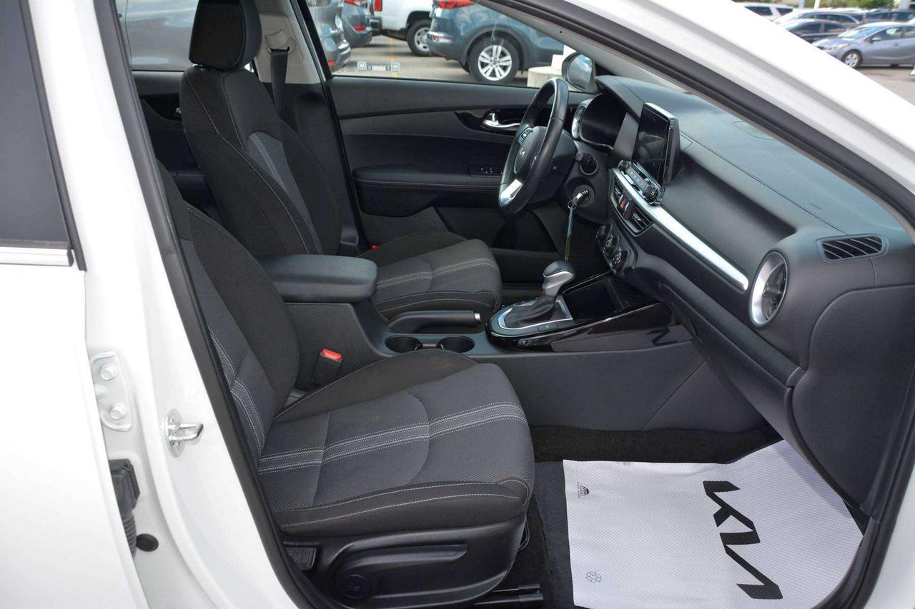 2023 Kia Forte EX+ Photo