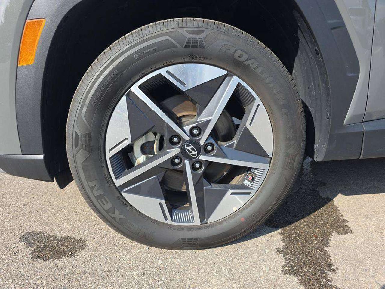2025 Hyundai Tucson Preferred Trend   NO ACCIDENTS CARPLAY 7.7L/100KM Photo