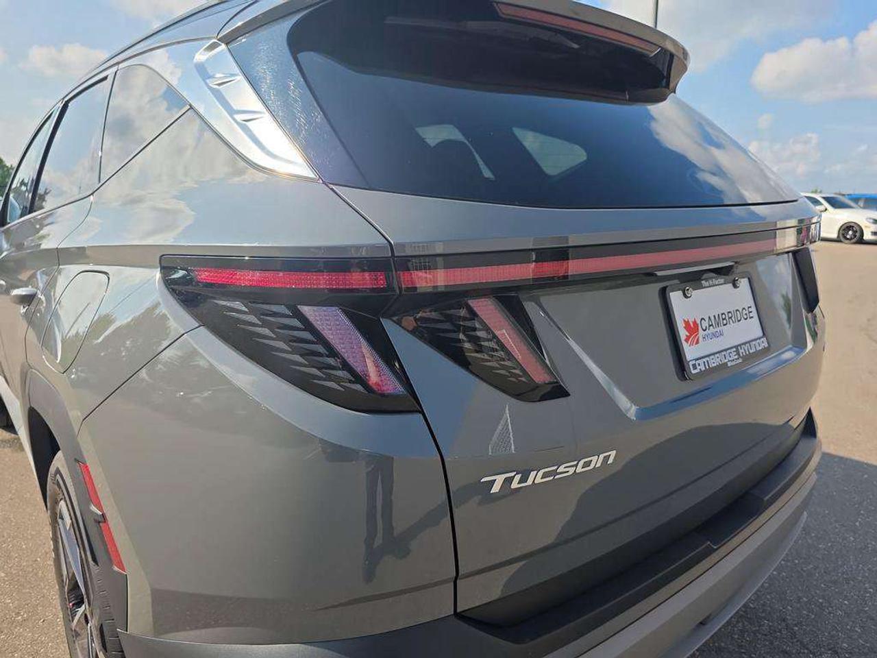 2025 Hyundai Tucson Preferred Trend   NO ACCIDENTS CARPLAY 7.7L/100KM Photo