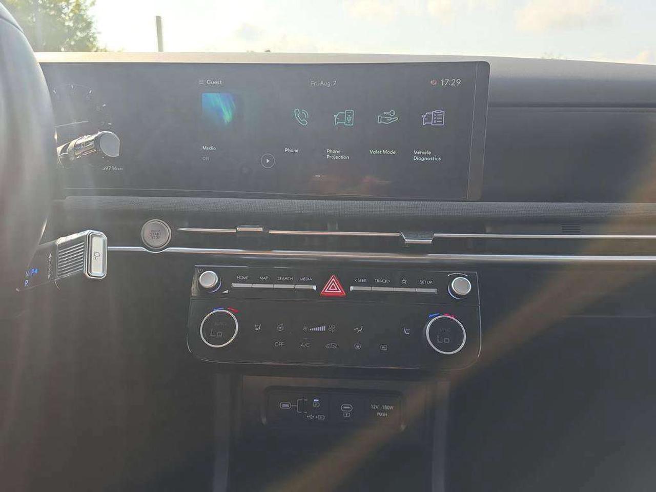 2025 Hyundai Tucson Preferred Trend   NO ACCIDENTS CARPLAY 7.7L/100KM Photo