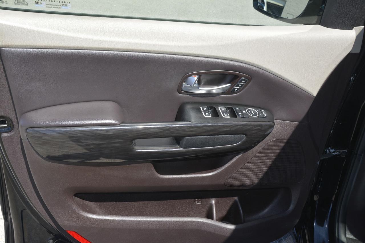 2015 Kia Sedona SXL Photo