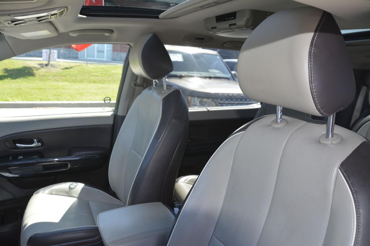 2015 Kia Sedona SXL Photo
