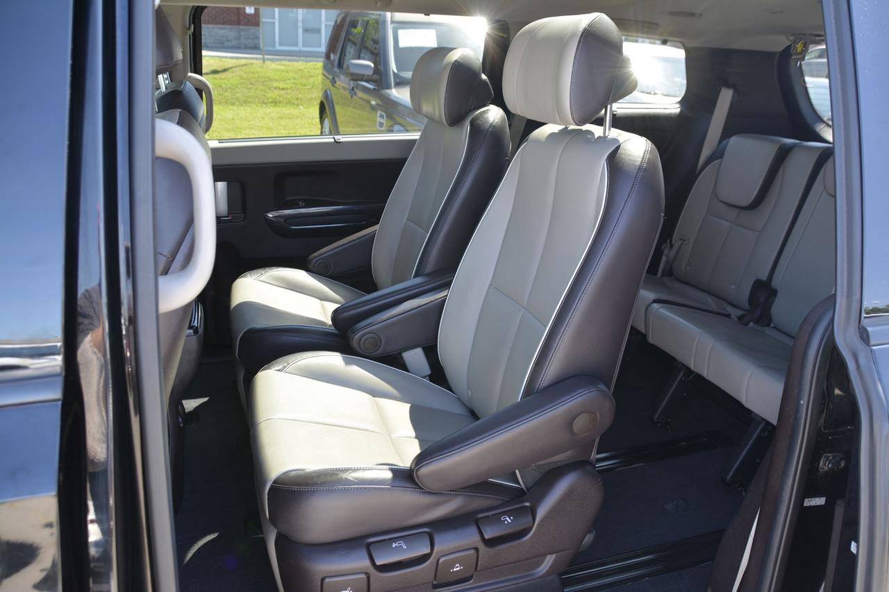 2015 Kia Sedona SXL Photo