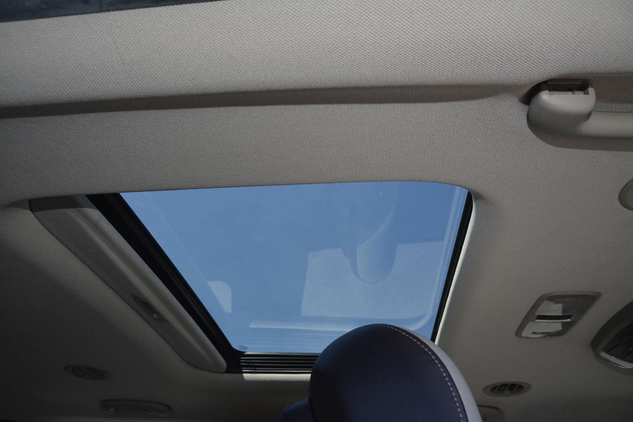 2015 Kia Sedona SXL Photo