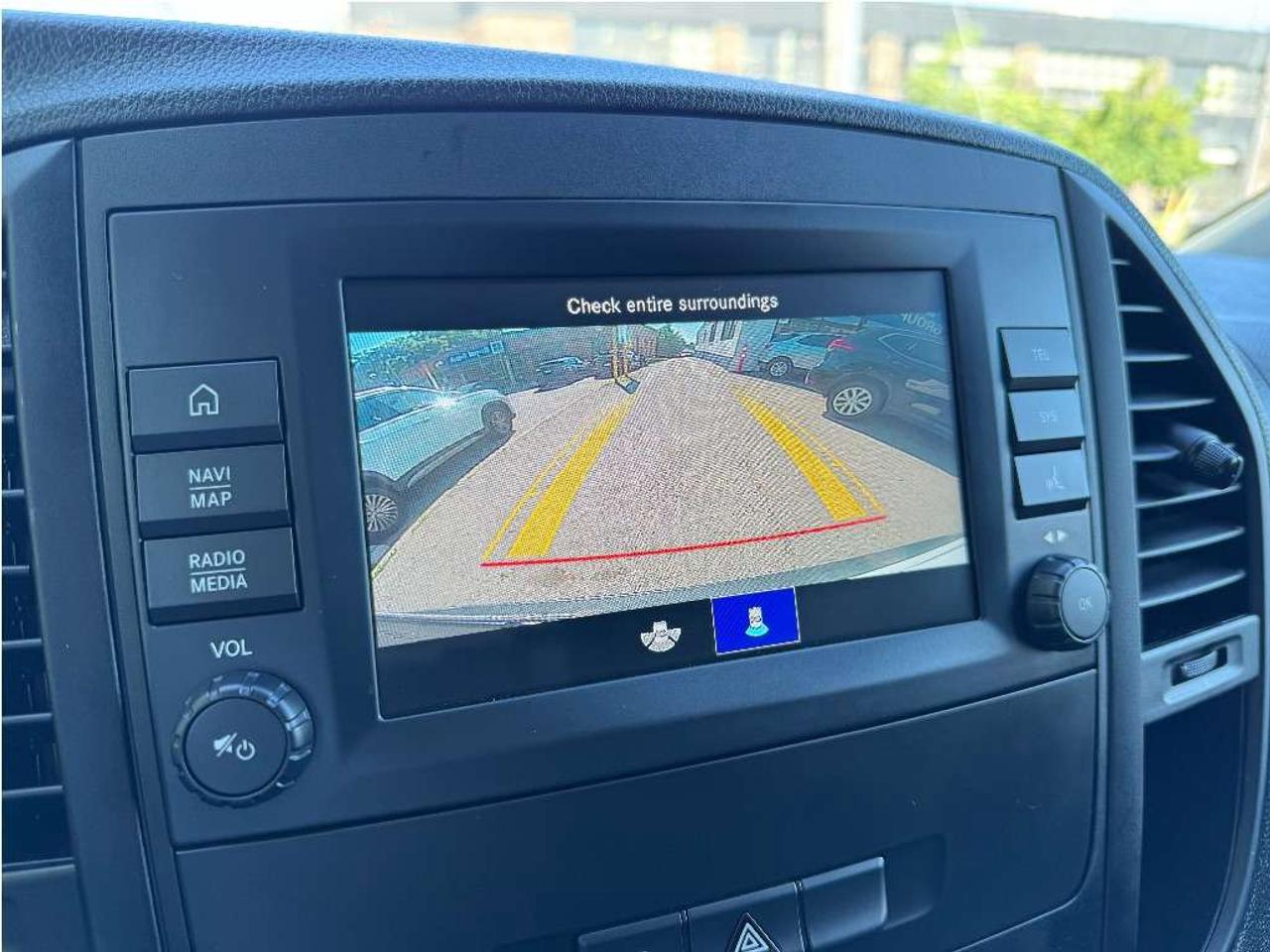 2023 Mercedes-Benz Metris Cargo Van Divider Certified Back Up Camera Low KMs Photo
