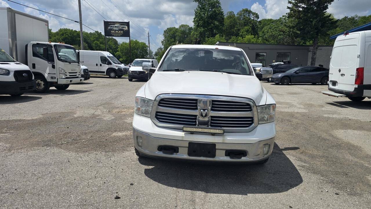 2015 RAM 1500 SLT - QuadCab - 4x4 - 5.7L V8 + Truck Cap Photo