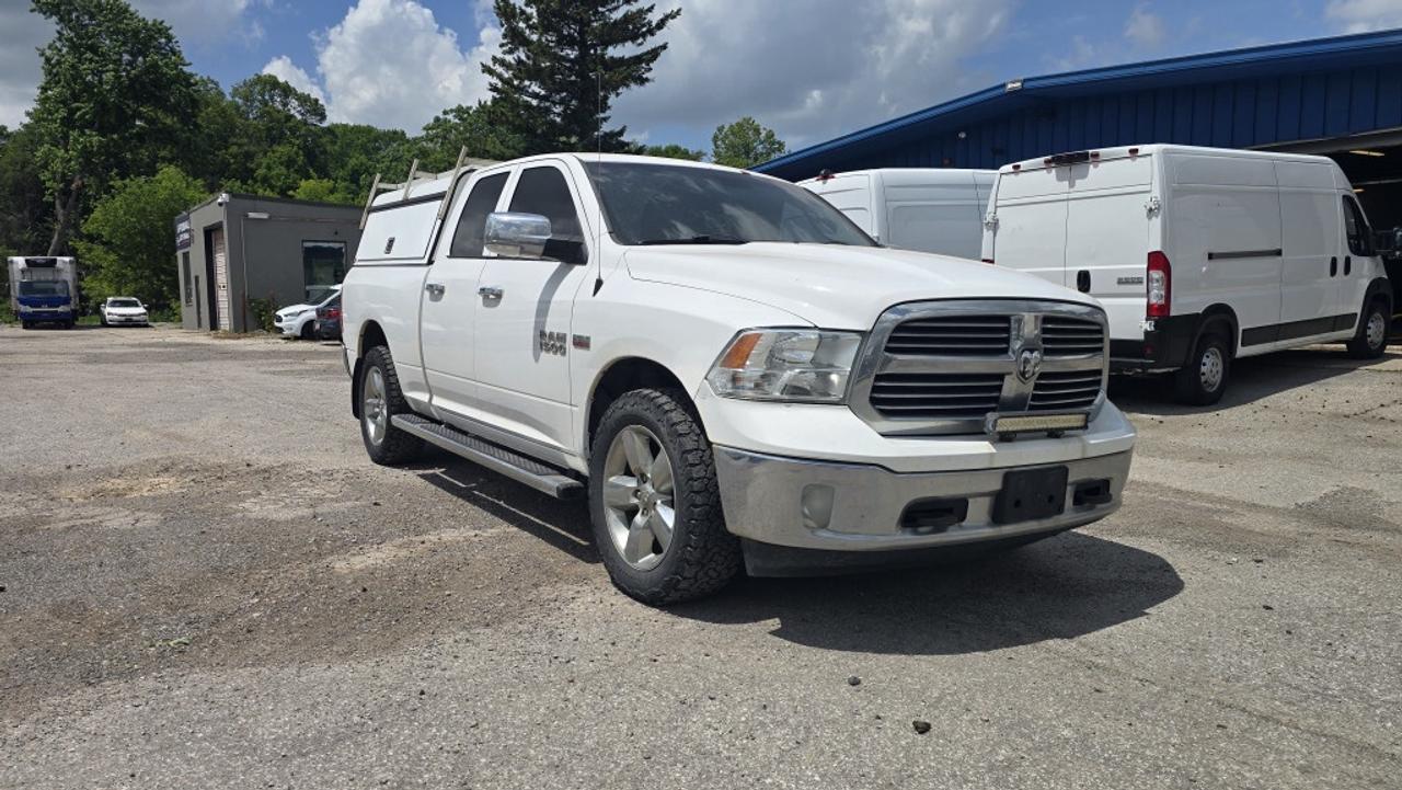 2015 RAM 1500 SLT - QuadCab - 4x4 - 5.7L V8 + Truck Cap Photo