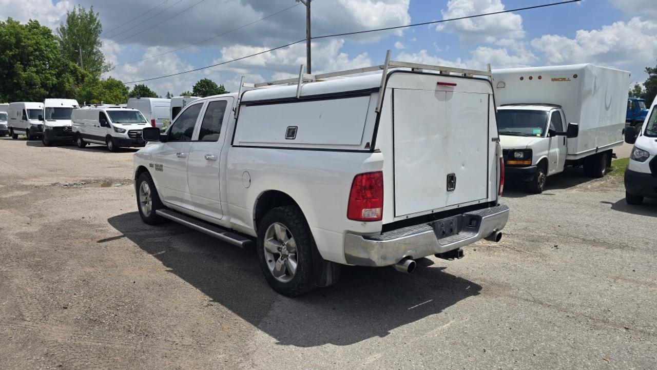 2015 RAM 1500 SLT - QuadCab - 4x4 - 5.7L V8 + Truck Cap Photo