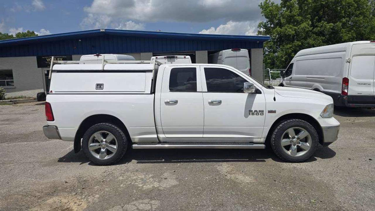 2015 RAM 1500 SLT - QuadCab - 4x4 - 5.7L V8 + Truck - P-694729 - -None Photo5
