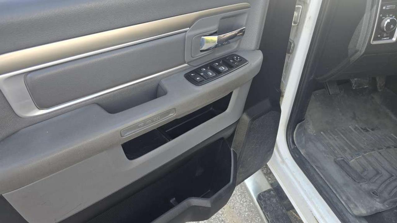 2015 RAM 1500 SLT - QuadCab - 4x4 - 5.7L V8 + Truck - P-694729 - -None Photo