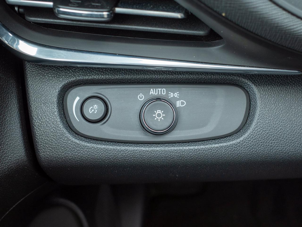 2024 Buick Envista Preferred - Remote Start   Heated Front Seats Photo