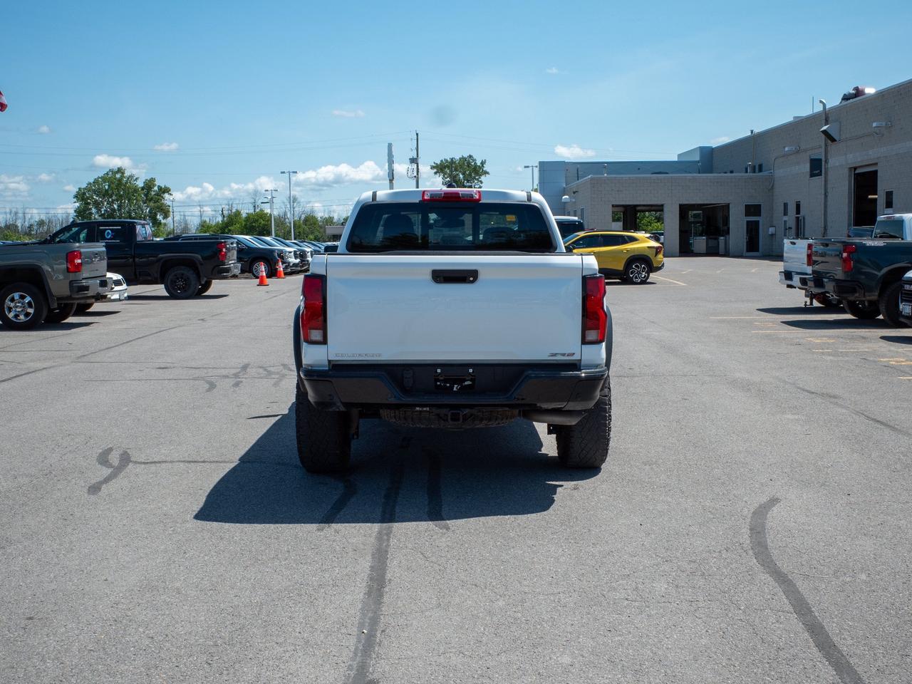 2025 Chevrolet Colorado 4WD ZR2 - Heated Front Seats   Parking Aid Photo