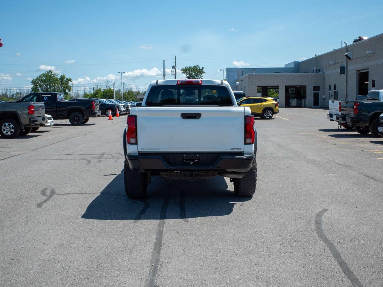 2025 Chevrolet Colorado 4WD ZR2 - Heated Front Seats   Parking Aid Photo
