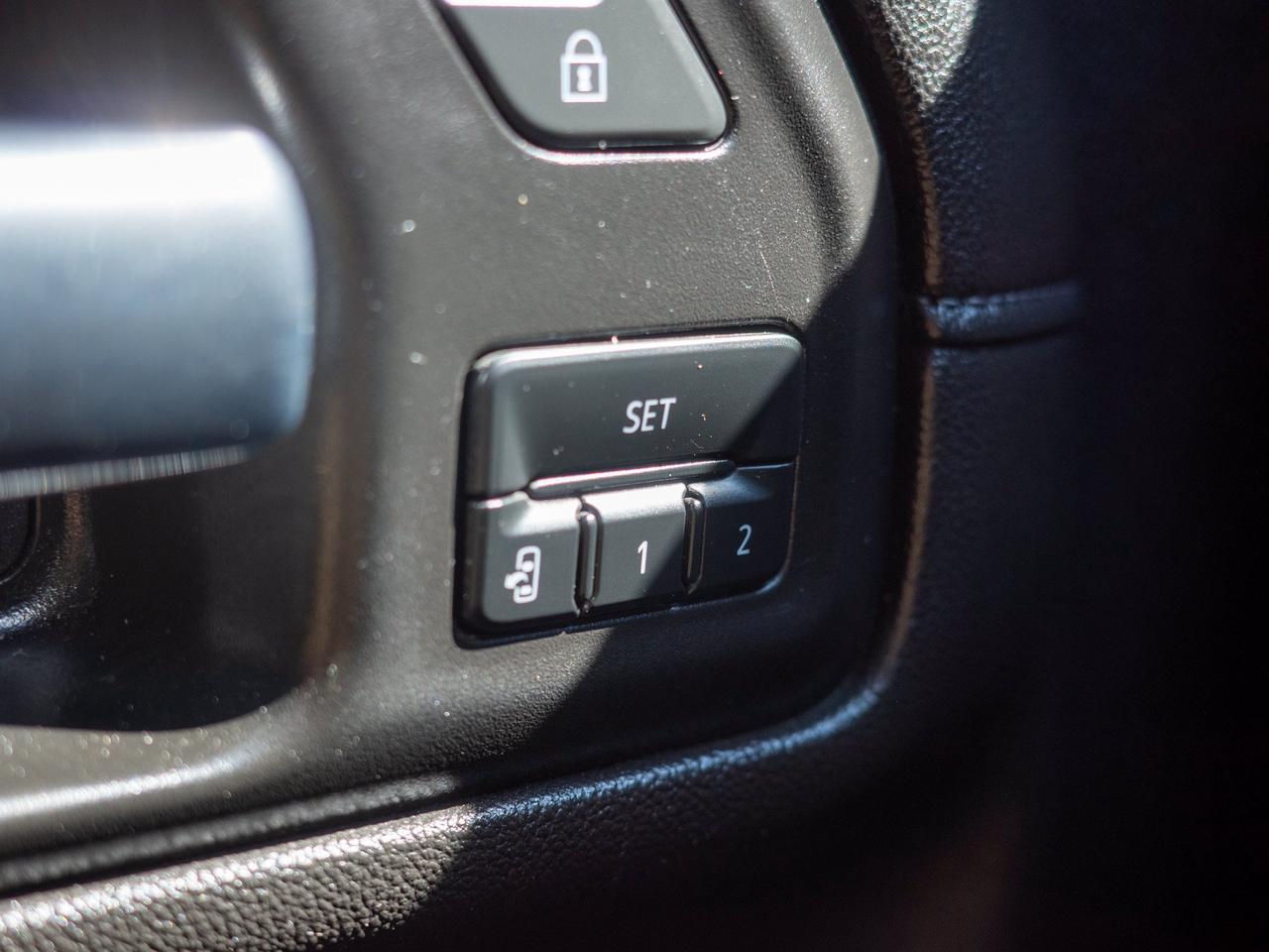 2023 GMC SIERRA 2500HD Denali - Heated Seats   Running Boards Photo