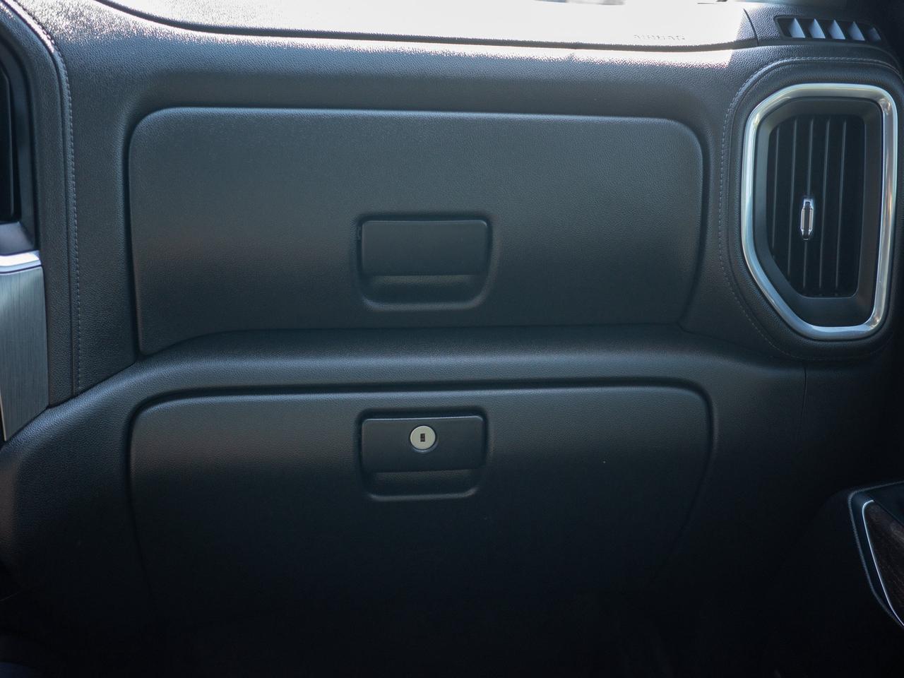 2023 GMC SIERRA 2500HD Denali - Heated Seats   Running Boards Photo
