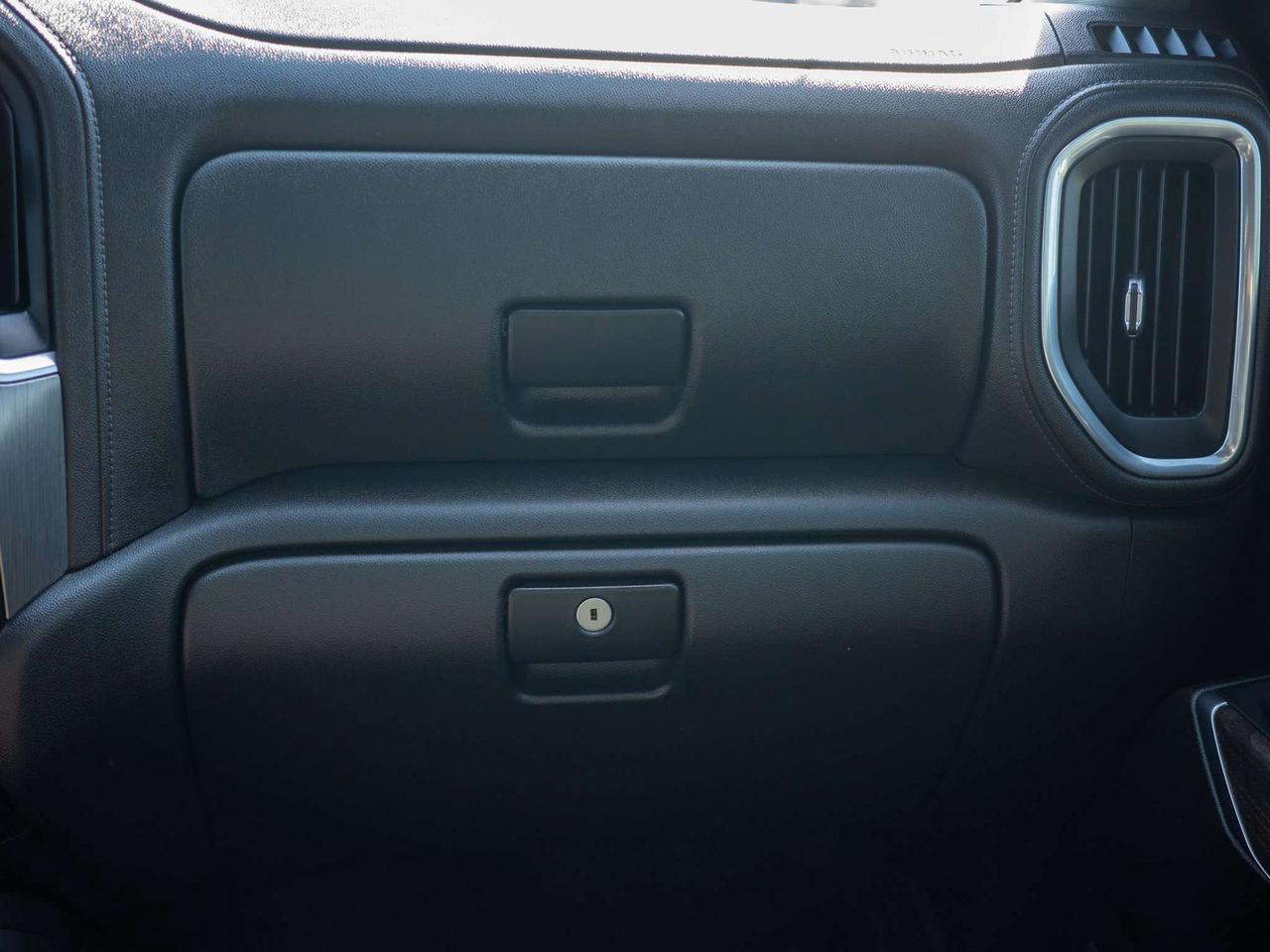 2023 GMC SIERRA 2500HD Denali - Heated Seats   Running Boards Photo