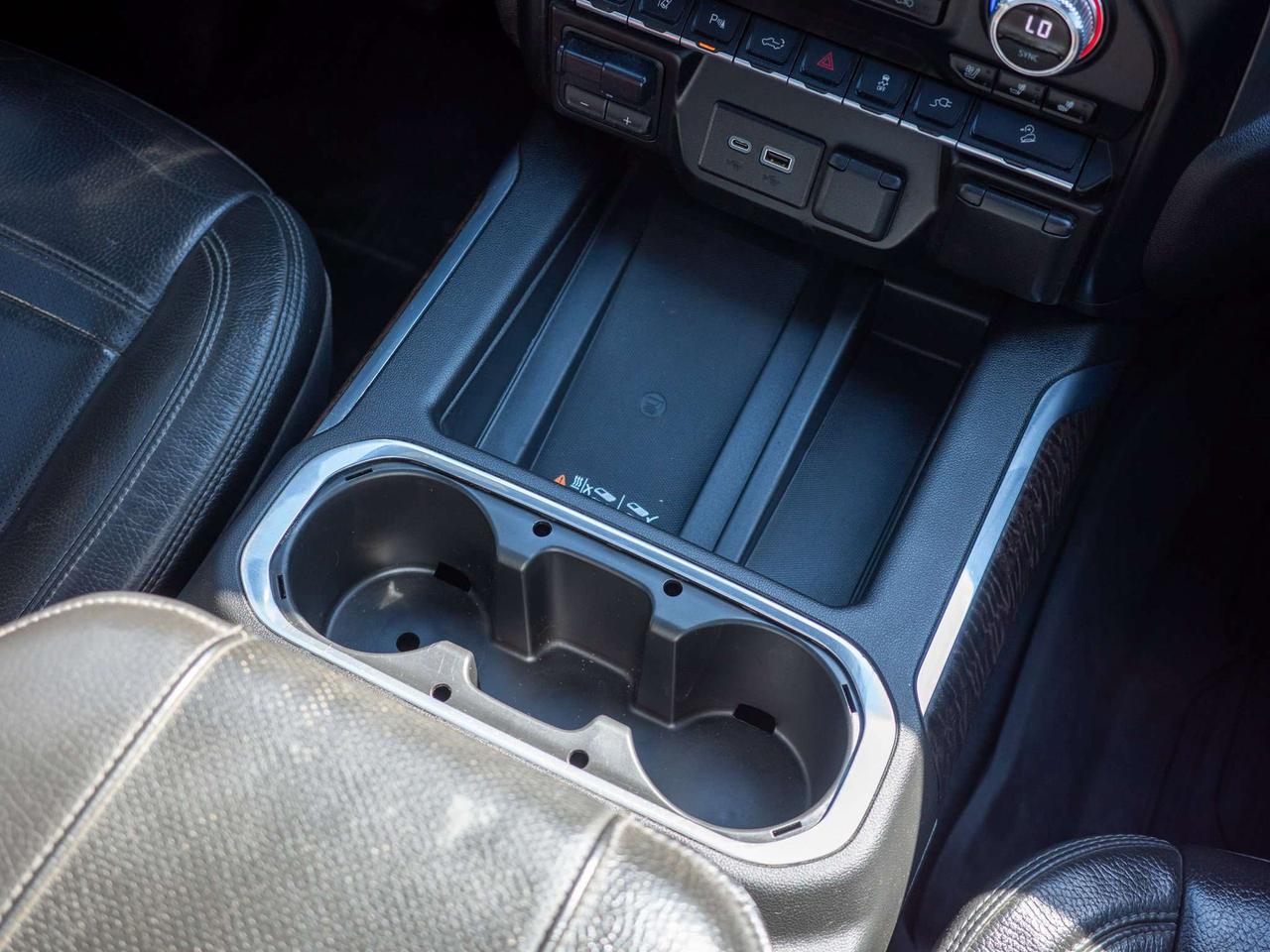 2023 GMC SIERRA 2500HD Denali - Heated Seats   Running Boards Photo