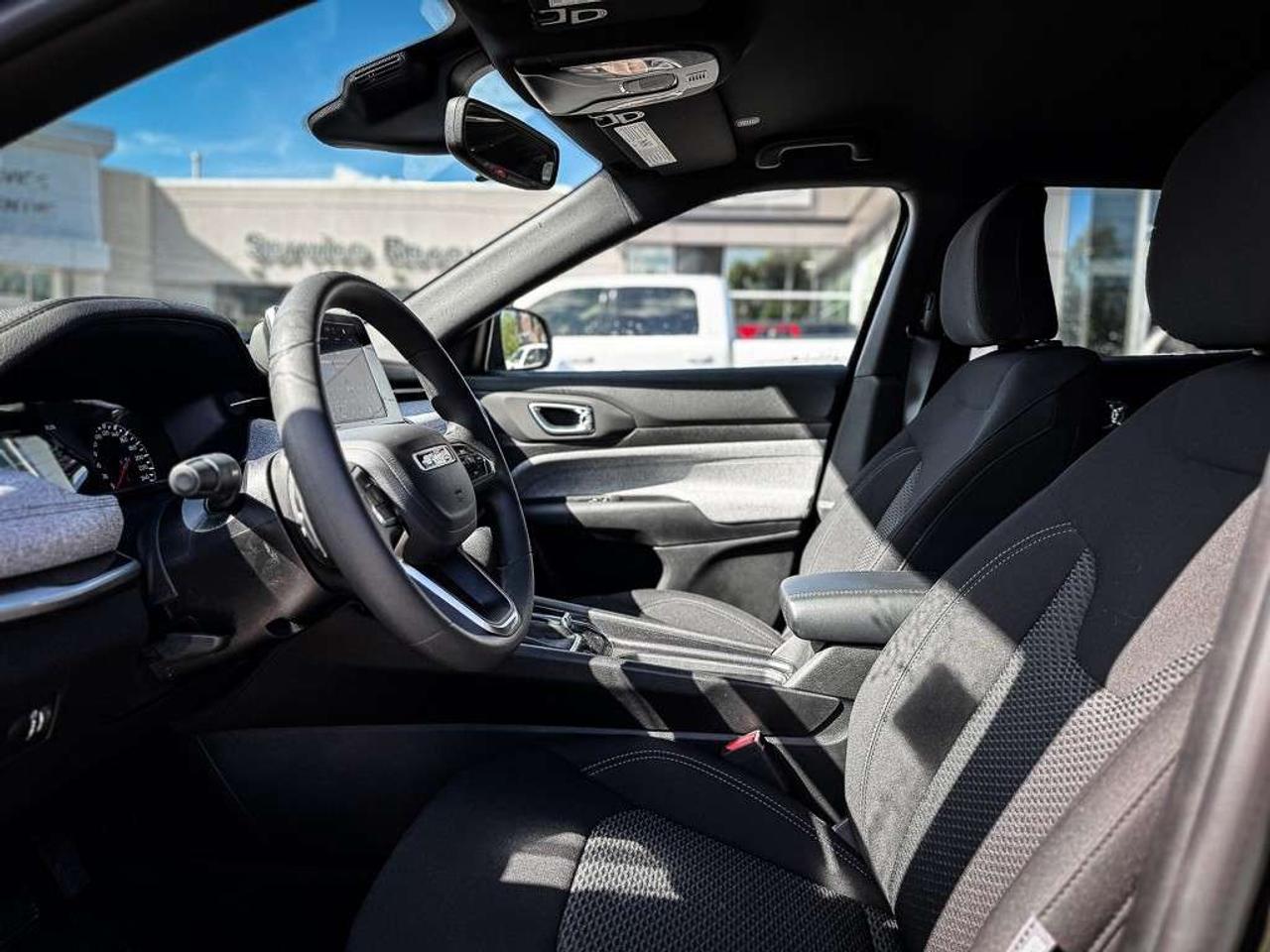 2025 Jeep Compass Sport   HEATED SEATS   LANE KEEP   CARPLAY Photo
