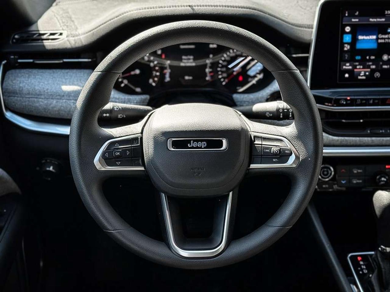 2025 Jeep Compass Sport   HEATED SEATS   LANE KEEP   CARPLAY Photo