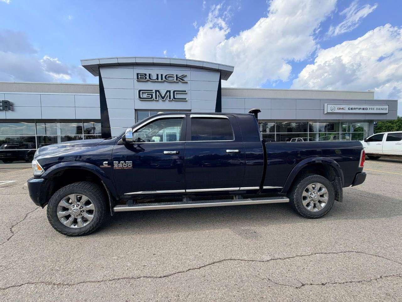 2017 RAM 3500 LARAMIE LIMITED, 6.7L DIESEL, 4X4, MEGA CAB, LEATHER, 1-OWNER, CERTIFIED AS-TRADED! Photo