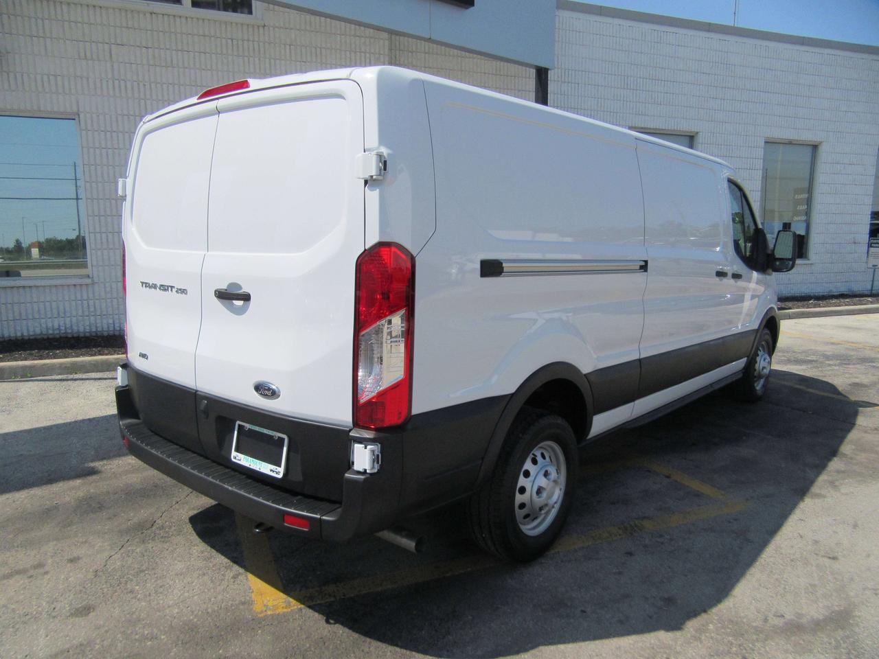 2025 Ford Transit T-250 148 WB LOW ROOF ALL WHEEL DRIVE Photo3