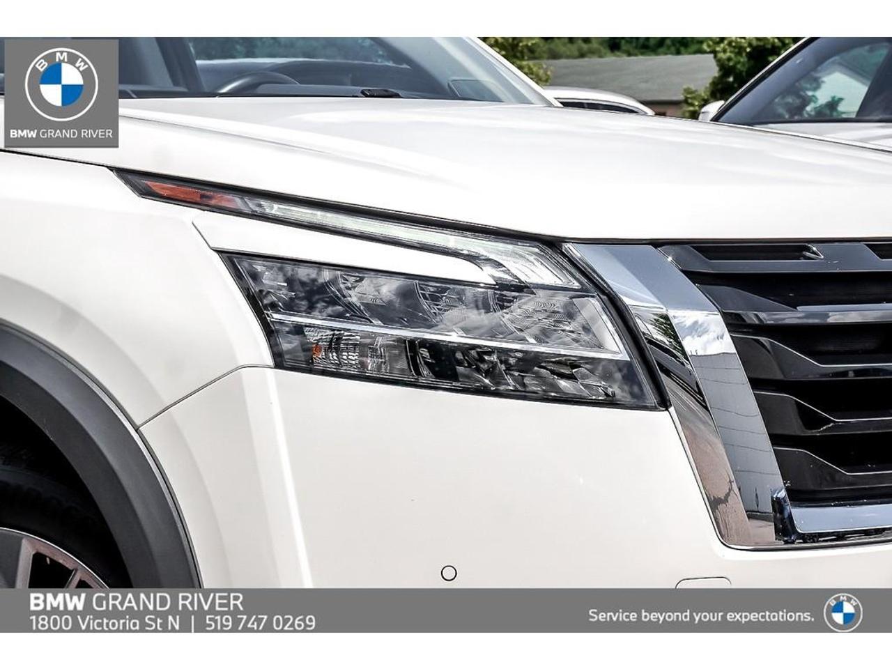 2022 Nissan Pathfinder SL 4dr 4x4 Photo