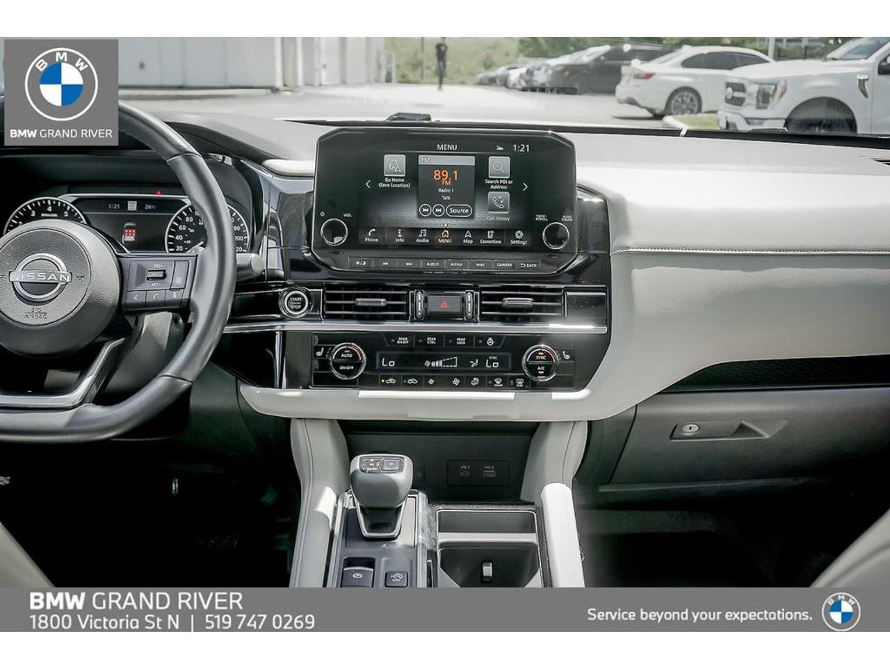 2022 Nissan Pathfinder SL 4dr 4x4 Photo