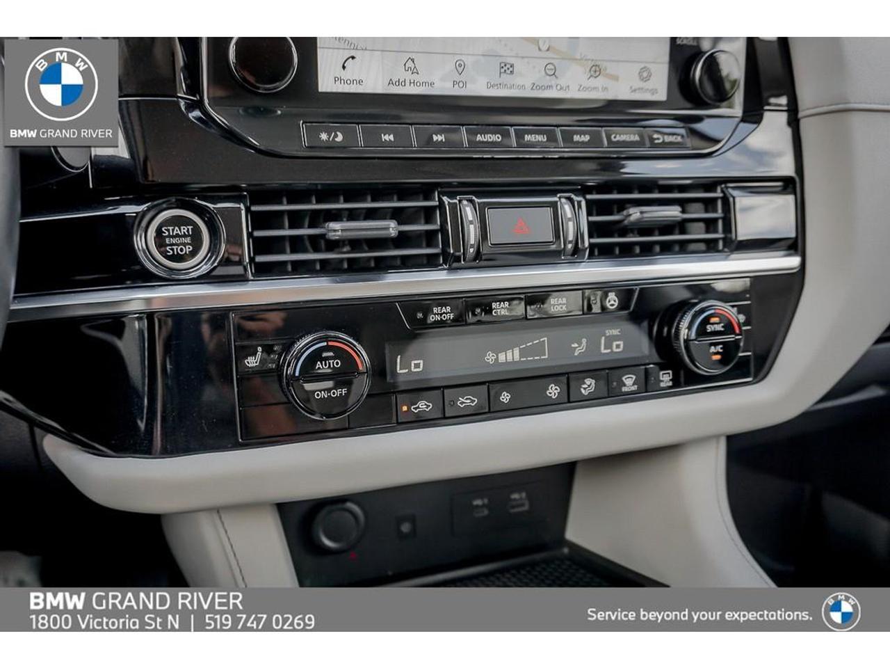 2022 Nissan Pathfinder SL 4dr 4x4 Photo