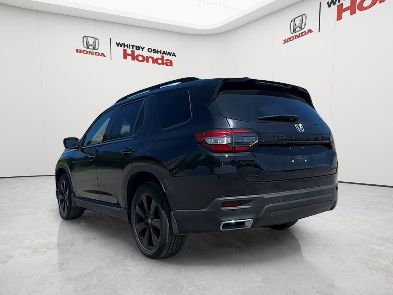 2025 Honda Pilot Black Edition AWD Photo